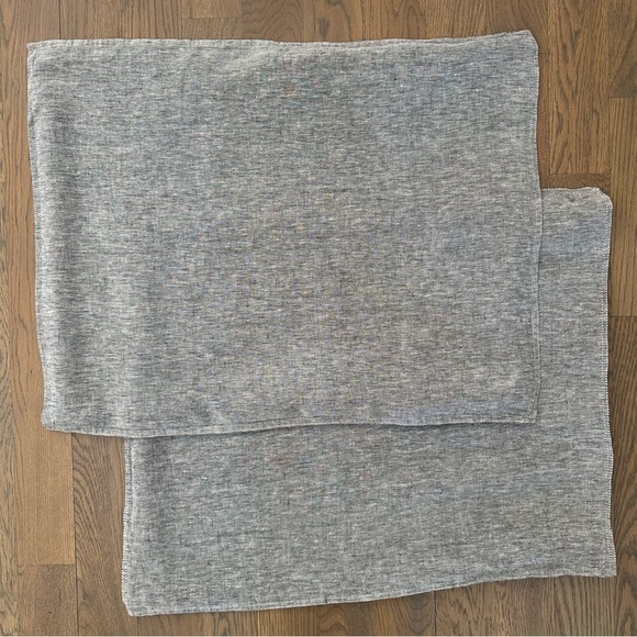 Brooklinen Washed European Linen Pillowcase Set Fog Chambray Grey Standard Size - Picture 2 of 6